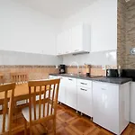 Апартаменты With Parking Space - 12692