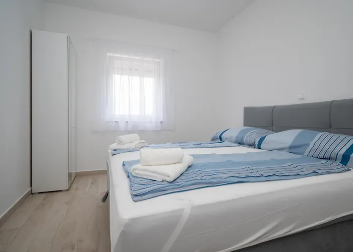 Apartment With Parking Space - 12692