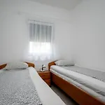 Apartament With Parking Space - 12692 Vir