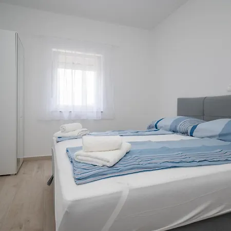 Apartment With Parking Space - 12692