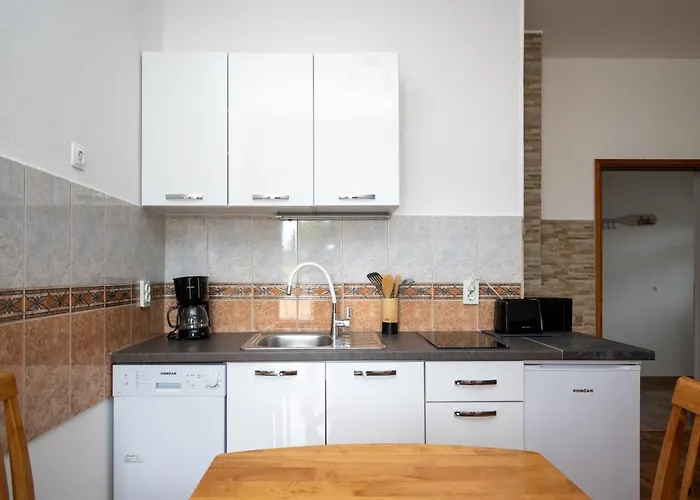 Apartman With Parking Space - 12692 *