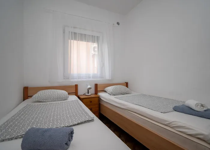 With Parking Space - 12692 Apartman Vir